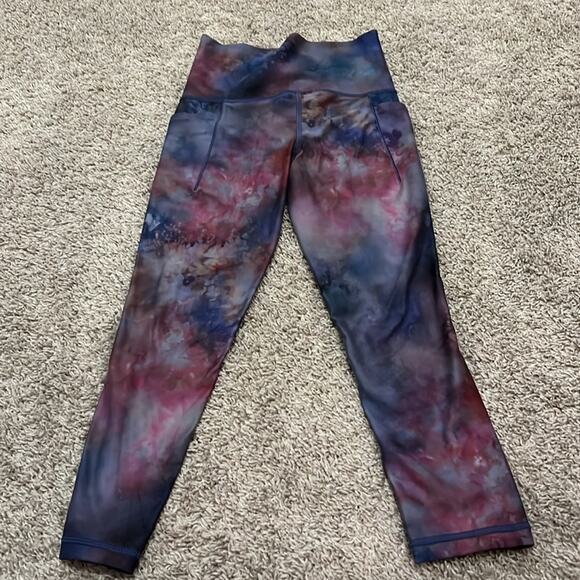 ATHLETA Salutation II Stash Pocket Capri Leggings Supernova Purple Pink XXS - Picture 3 of 16